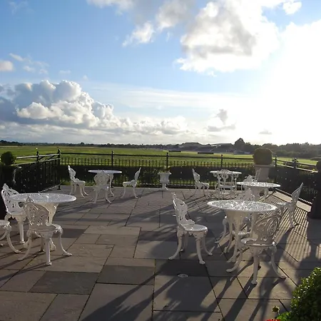 The Arms فندق 3*