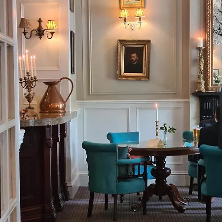 فندق The Arms ليستول