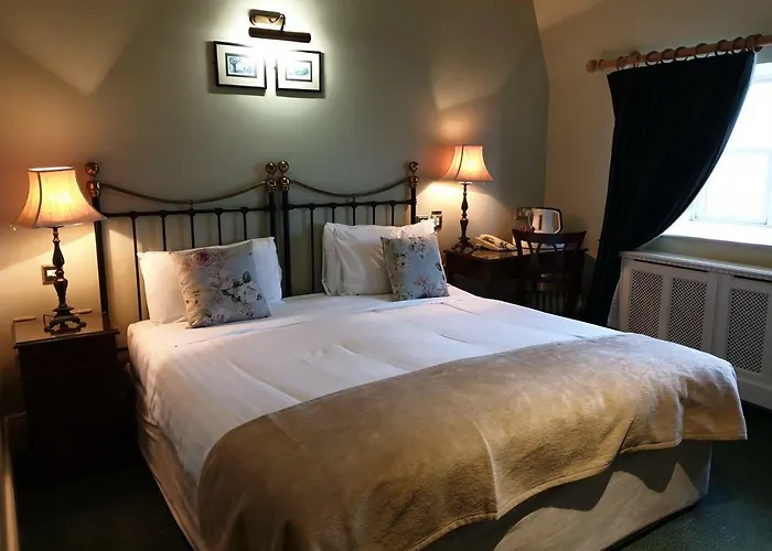 The Arms 3* Listowel