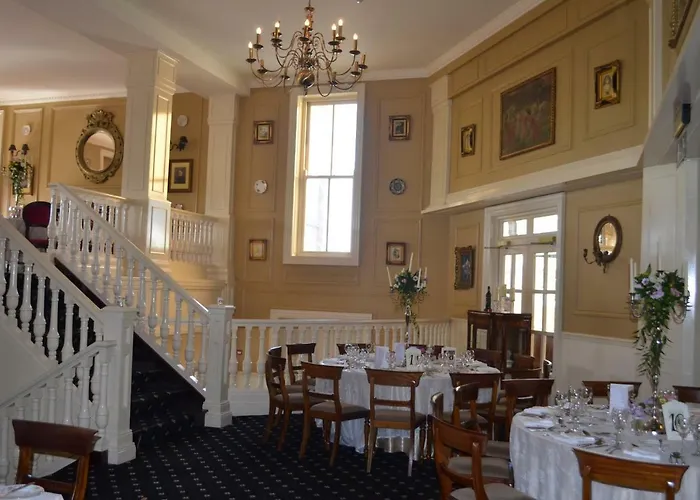 Hotel The Arms